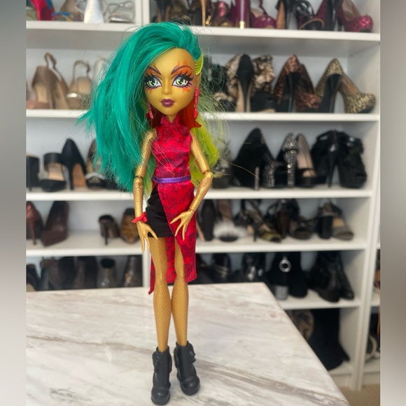 [SOLD] Jinafire Long Venus McFlytrap Fierce Rockers 2 Dolls - Picture 7 of 15